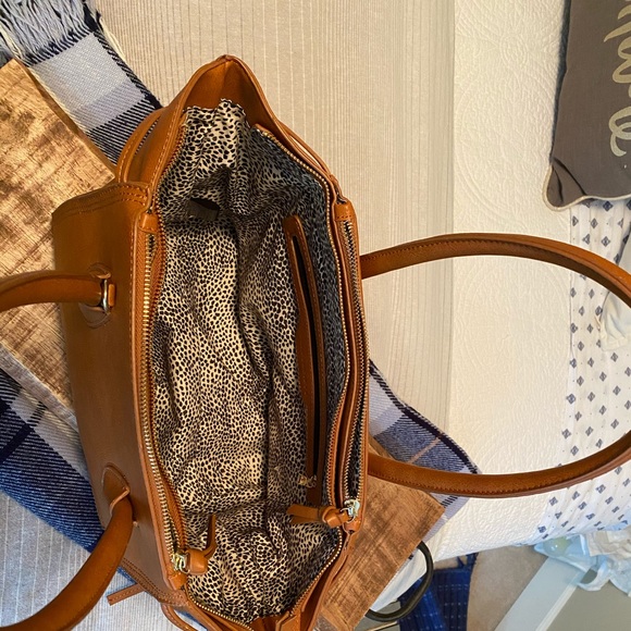 Sole Society Faux Leather Tote - Picture 3 of 10